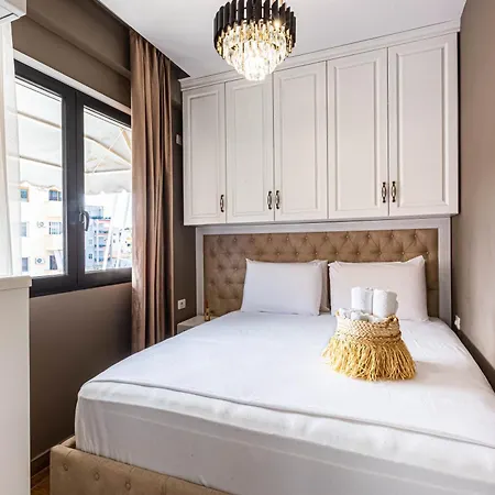 Brownie Luxury 3 With Balcony Full Kitchen 3 Min To Apartment Himare